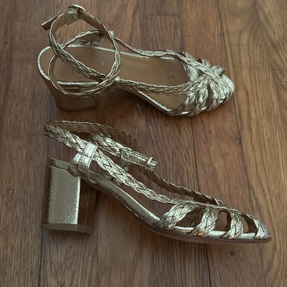 Sezane Gold Sandals with Intricate Design - Picture 4 of 4